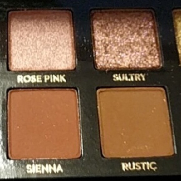 Anastasia Beverly Hills Other - Anastasia Beverly Hills Soft Glam (real vs fake)